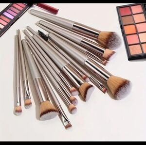 13 pcs Professional Makeup Brush Set
